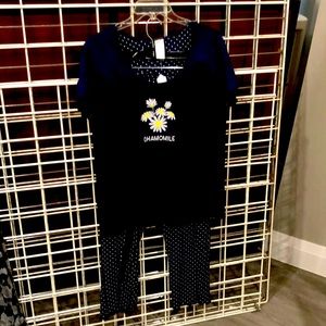 Women’s 100% Cotton Chamomile Capri Set (Defect-polka dots missing)